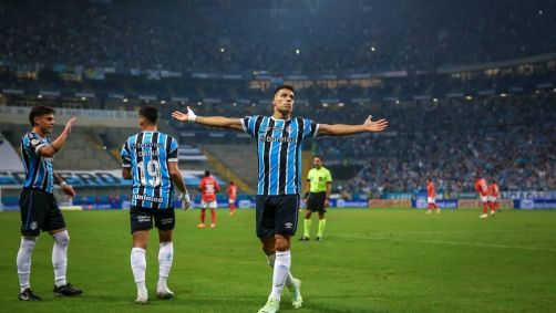 Suárez e Grêmio se preparam para último encontro em casa
