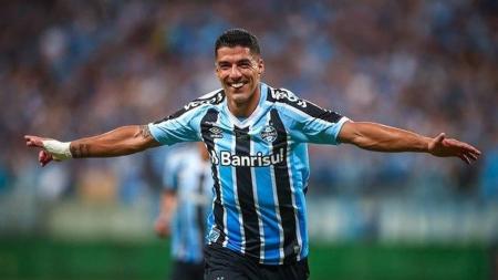Suárez pode estar perto de deixar os gramados