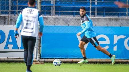 Suárez retorna à titularidade contra o Cruzeiro nas oitavas da Copa do Brasil