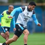 Grêmio mantém postura firme sobre Suárez; atacante deve atuar contra Flamengo