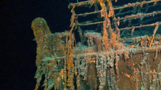 Submarino desaparecido no oceano atlântico pode estar preso nos destroços do Titanic