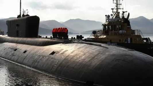 Submarino é visto por Kim Jong Un como "um avanço na nuclearização da Marinha"