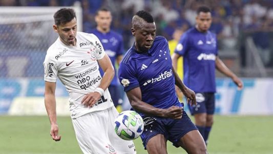 Substituto de William, Palacios é um dos pendurados no time do Cruzeiro