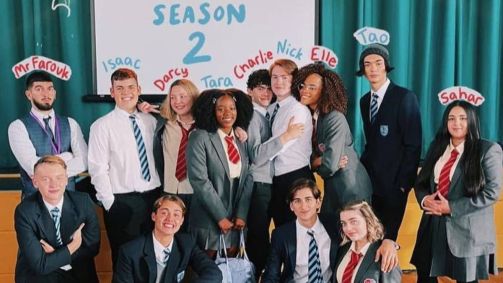 Sucesso na plataforma Netflix, a segunda temporada da série Heartstopper será lançada no dia  3 de agosto