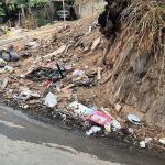 Lixo espalhado no Granja de Freitas incomoda moradores: “o pessoal não respeita”