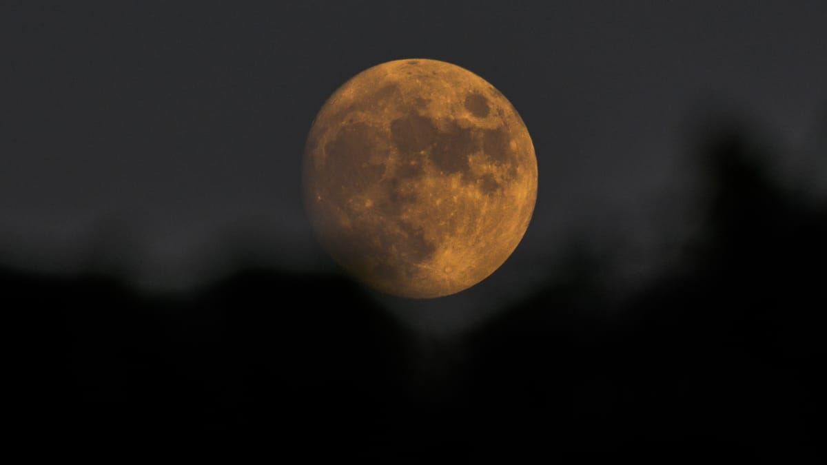 Superlua e eclipse lunar: tudo que você precisa saber