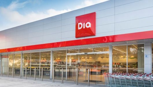 Foto mostra fachada do Supermercado Dia