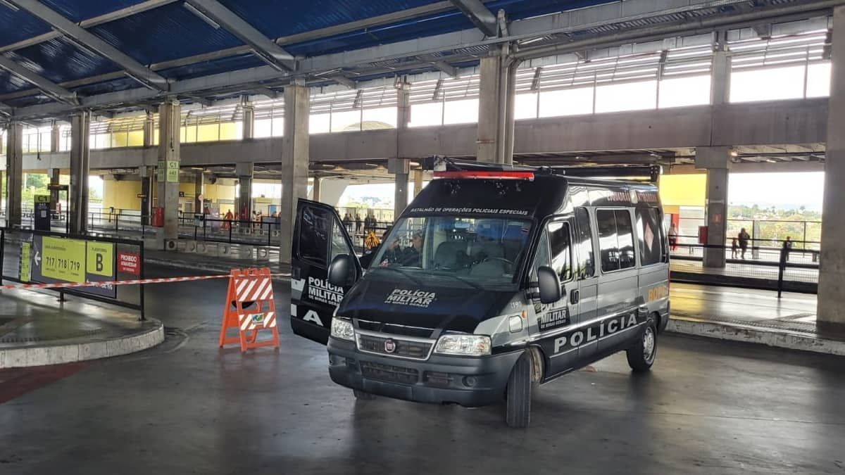 Bope detona suposta bomba na Estação Pampulha, em Belo Horizonte