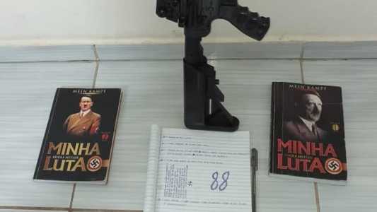 Suspeito é um jovem de 21 anos que atirou garrafas de vidro com gasolina contra duas escolas