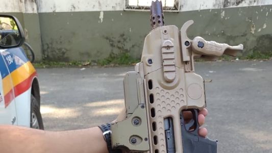 Suspeito estava com arma dentro do banheiro