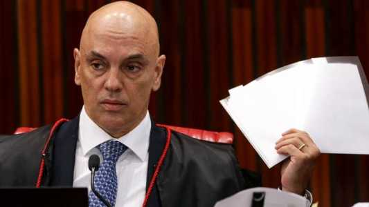 Suspeitos de hostilizarem Alexandre de Moraes em Roma poderão responder a processo no Brasil
