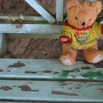 Padrasto e mãe de adolescente são presos suspeitos de estupro em Minas 