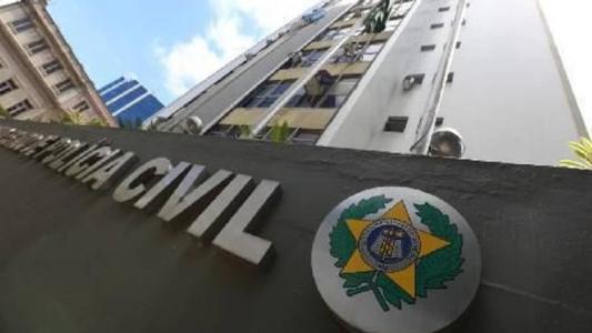Suspeitos usavam rede social para aplicar golpes