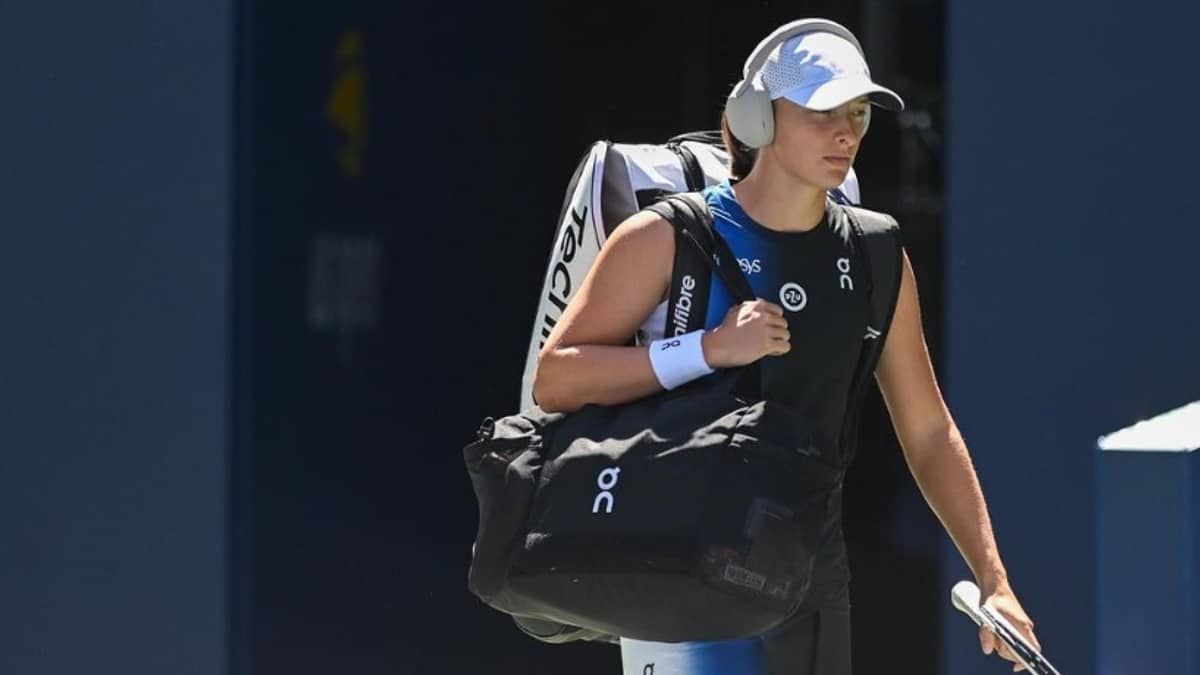 Swiatek cai no US Open e dá adeus ao número 1: 'Foi exaustivo me manter aqui' 