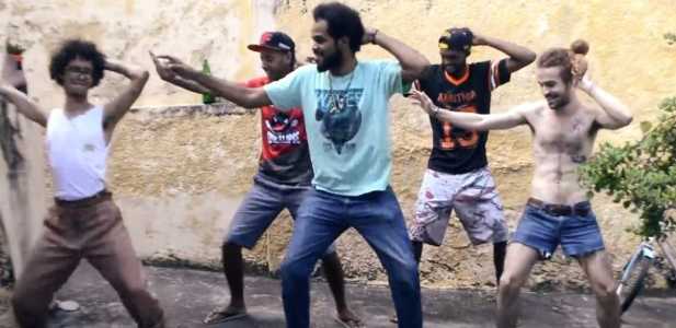 Entre a Bahia e Minas, Swing Safado desfila com o tema 'BH tem um tempero'