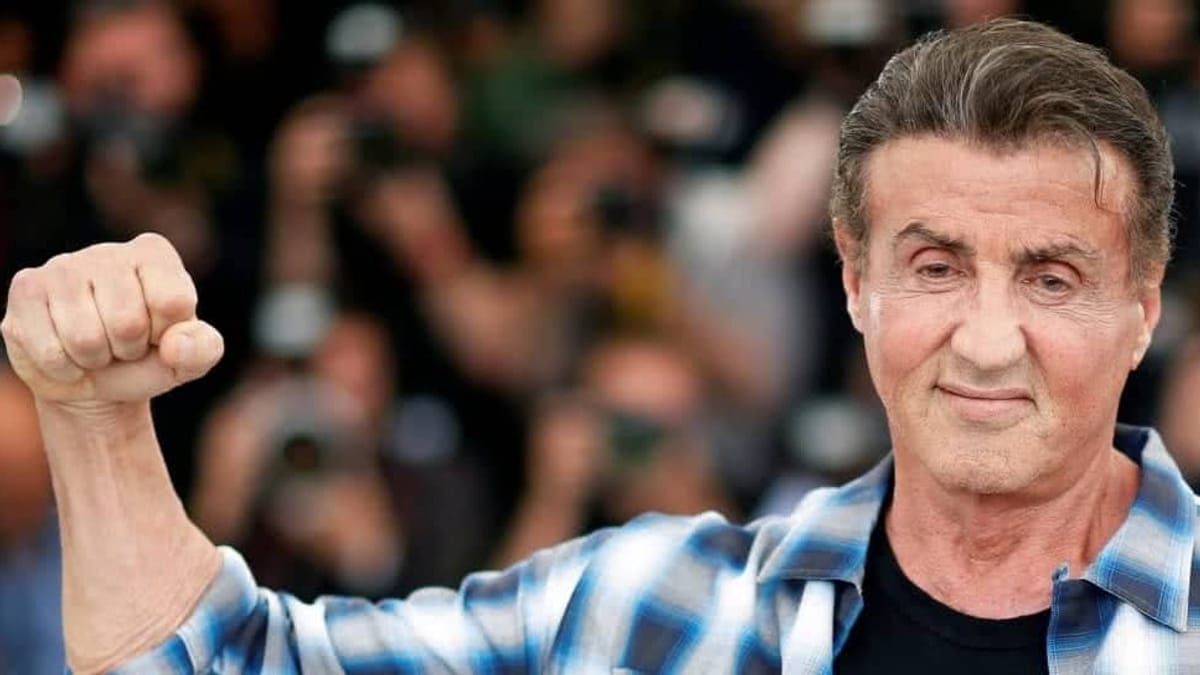 Stallone sugere que luta entre Mike Tyson e Jake Paul foi armada: 'Digno de Oscar'
