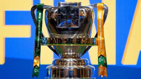 Taça da Copa do Brasil que é disputada por mineiros e cariocas