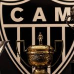 Atlético expõe troféus dos títulos brasileiros de 1937, 1971 e 2021