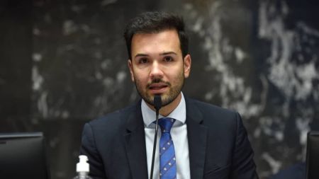 Tadeu Martins Leite, do MDB, preside a Assembleia de Minas desde fevereiro