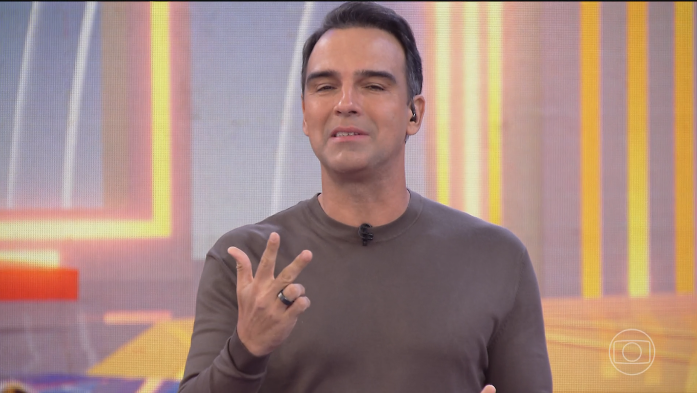 Tadeu Schmidt anuncia nova fase no BBB 25 e alerta: 'cuidado'