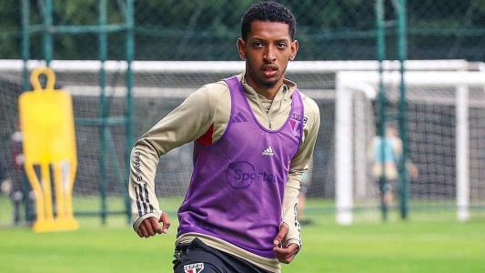 Talles Costa se juntou ao grupo de transição do São Paulo