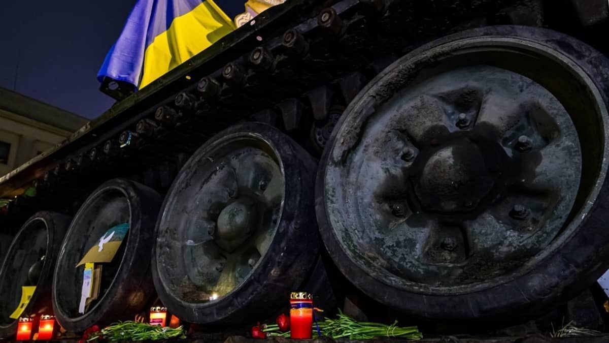 Guerra na Ucrânia: com chegada de primeiros tanques, Zelensky crê em vitória 'inevitável' 