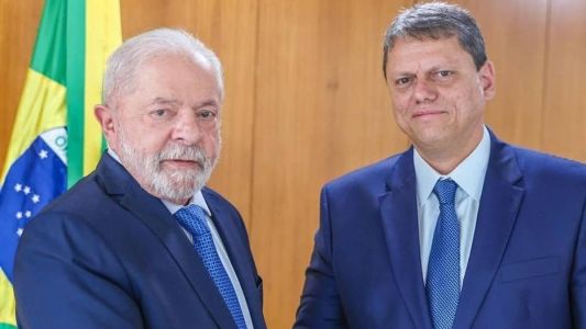 Tarcísio confirma presença em evento de Lula em São Paulo.