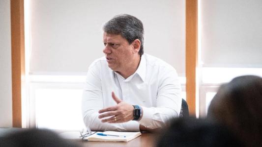 Em ano eleitoral, governo Tarcísio teme obstáculo na privatização da Sabesp, dizem fontes | CNN Brasil