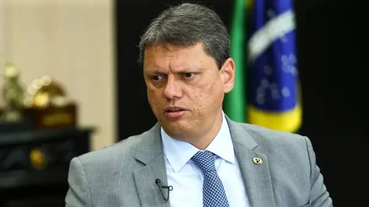 Governador de São Paulo diz que existem falhas no sistema de alertas de chuvas no Brasil