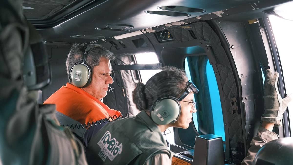 Após tragédia no litoral de SP, Tarcísio se reúne com Marina Silva para discutir mudanças climáticas