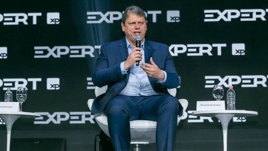 Tarcísio em evento onde defendeu a aprovação da reforma tributária