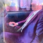 Tarcísio visita Bolsonaro em casa após autorização do STF