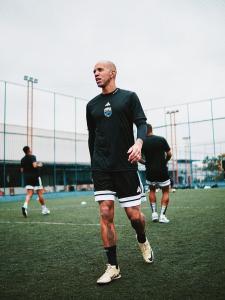 Diego Tardelli, ídolo do Atlético, em treino com o Dendele, da Kings League Brazil