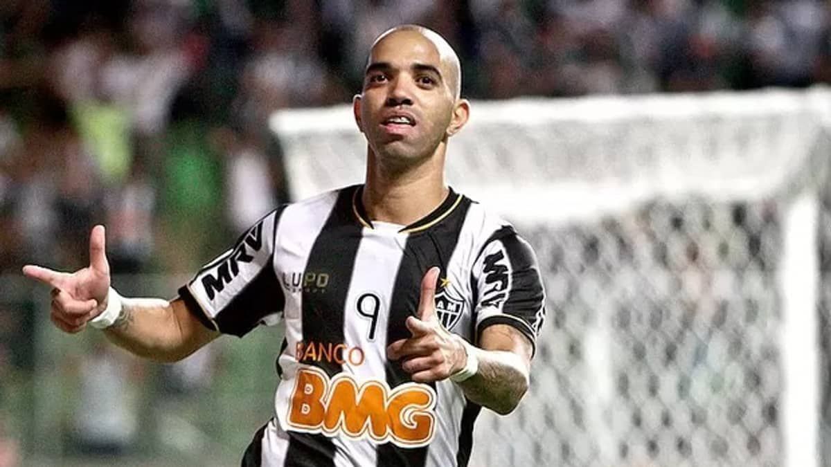 Ex-Atlético, Diego Tardelli oficializa aposentadoria dos gramados 