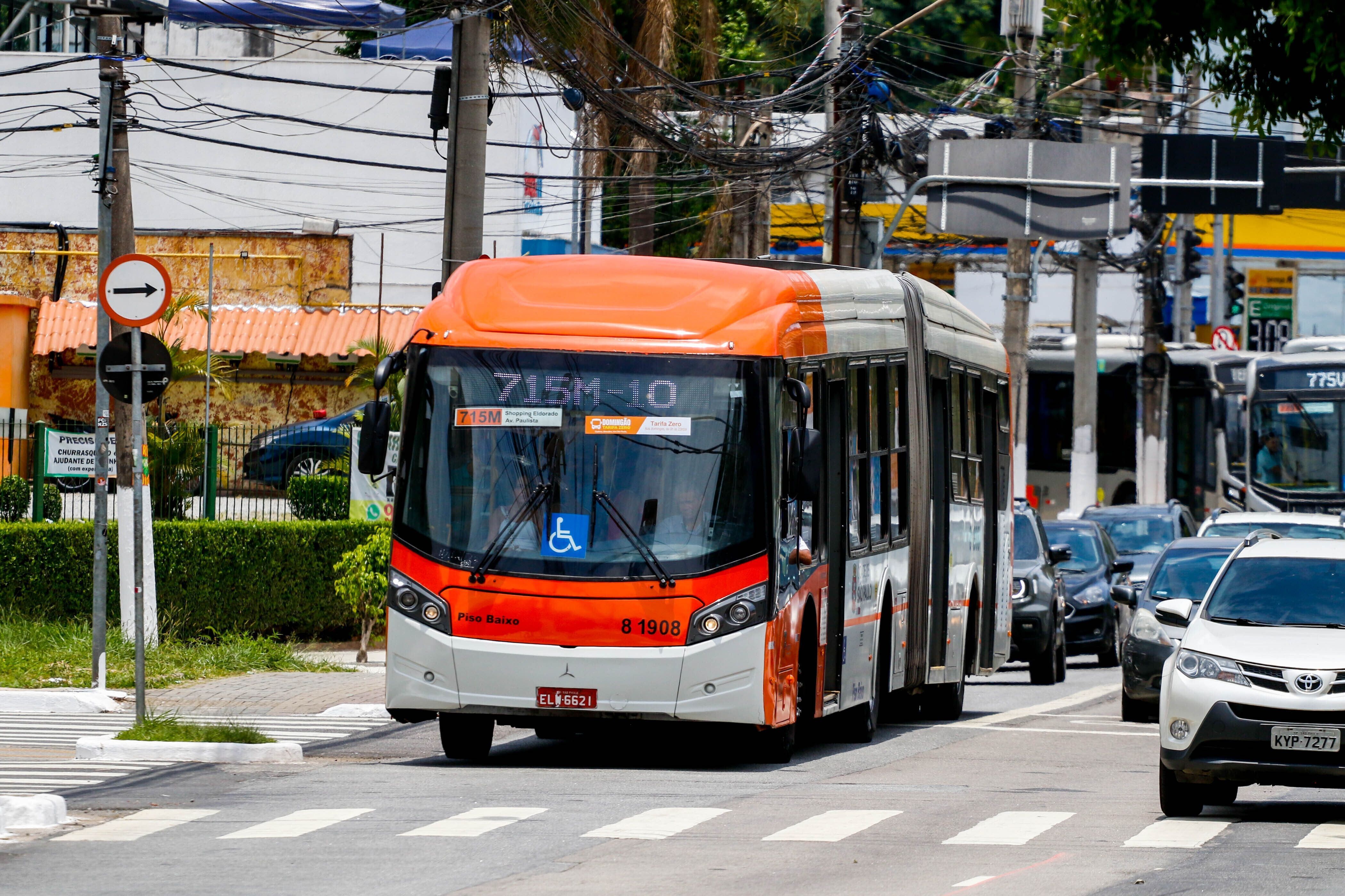 Bilhete de ônibus em São Paulo sobe para R$ 5 em janeiro