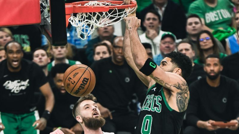 Celtics vencem, fazem 4 a 1 sobre os Cavs e vão à final de conferência da NBA