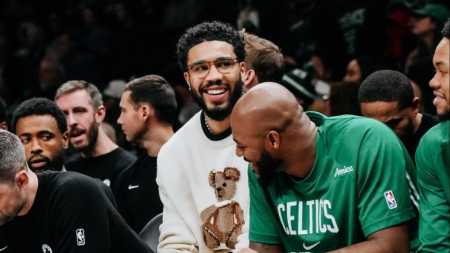 Jayson Tatum se recupera de grave lesão