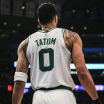 Jayson Tatum, do Celtics, sofre grave lesão e está fora dos playoffs da NBA