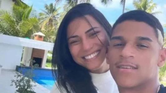 Távila Gomes e Luva de Pedreiro em foto publicada pela bióloga nesta quarta-feira