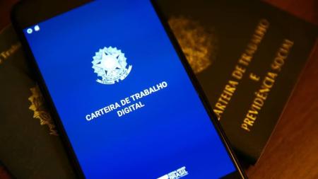 Taxa de desemprego ficou em 7,7% no mês de setembro