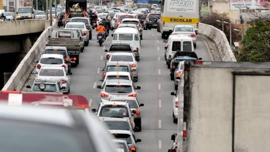 Taxa de Licenciamento de MG cai praticamente R$ 100