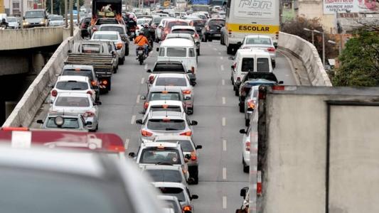 Taxa de Licenciamento de MG cai praticamente R$ 100