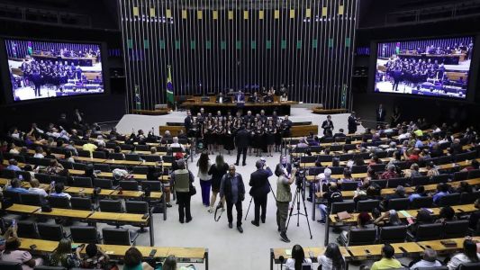 Taxação dos fundos é caminho defendido pelo governo para aumentar receitas