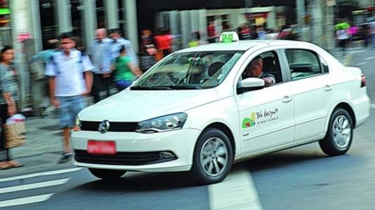 Taxistas vão receber seis parcelas até dezembro