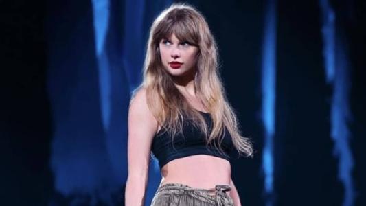 Taylor Swift durante ensaios para a turnê 'The Eras'