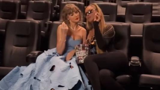 Taylor Swift e Beyoncé em exibição do filme 'The Eras Tour'
