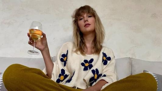 Taylor Swift pediu várias bebidas para o camarim no show da Argentina