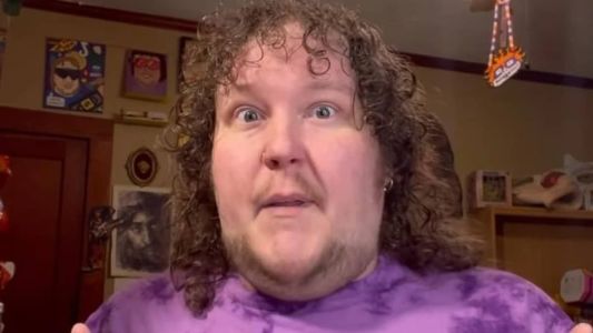 Taylor tinha 33 anos e gravava vídeos comendo diversas comidas