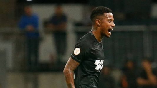 Tchê Tchê comemora gol contra o Bahia, que garantou os três pontos ao Botafogo