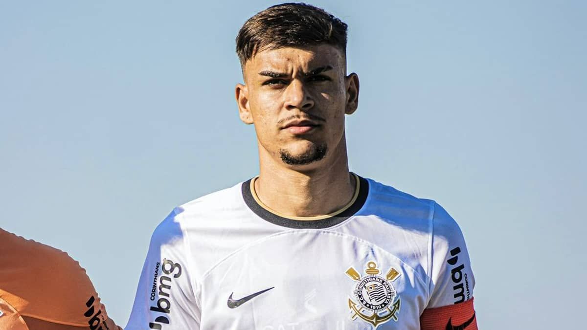 Na mira de Luxa, zagueiro do Corinthians projeta quartas de final no Brasileirão Sub-20
